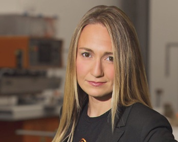 Amber McDonald, Indemnis