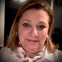 Profile picture of Stacy Lynn Gill