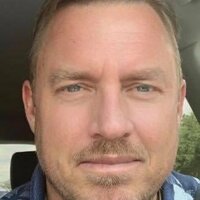 Profile picture of Derek Warner